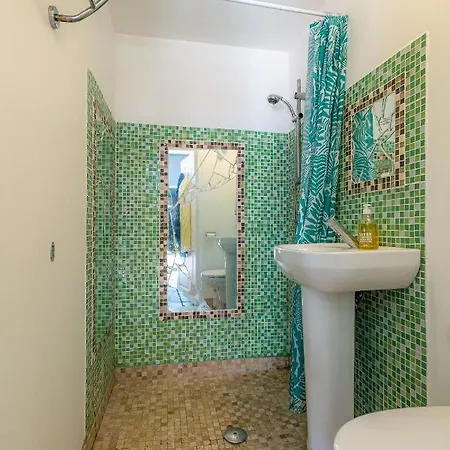 Domloc Apartamento *